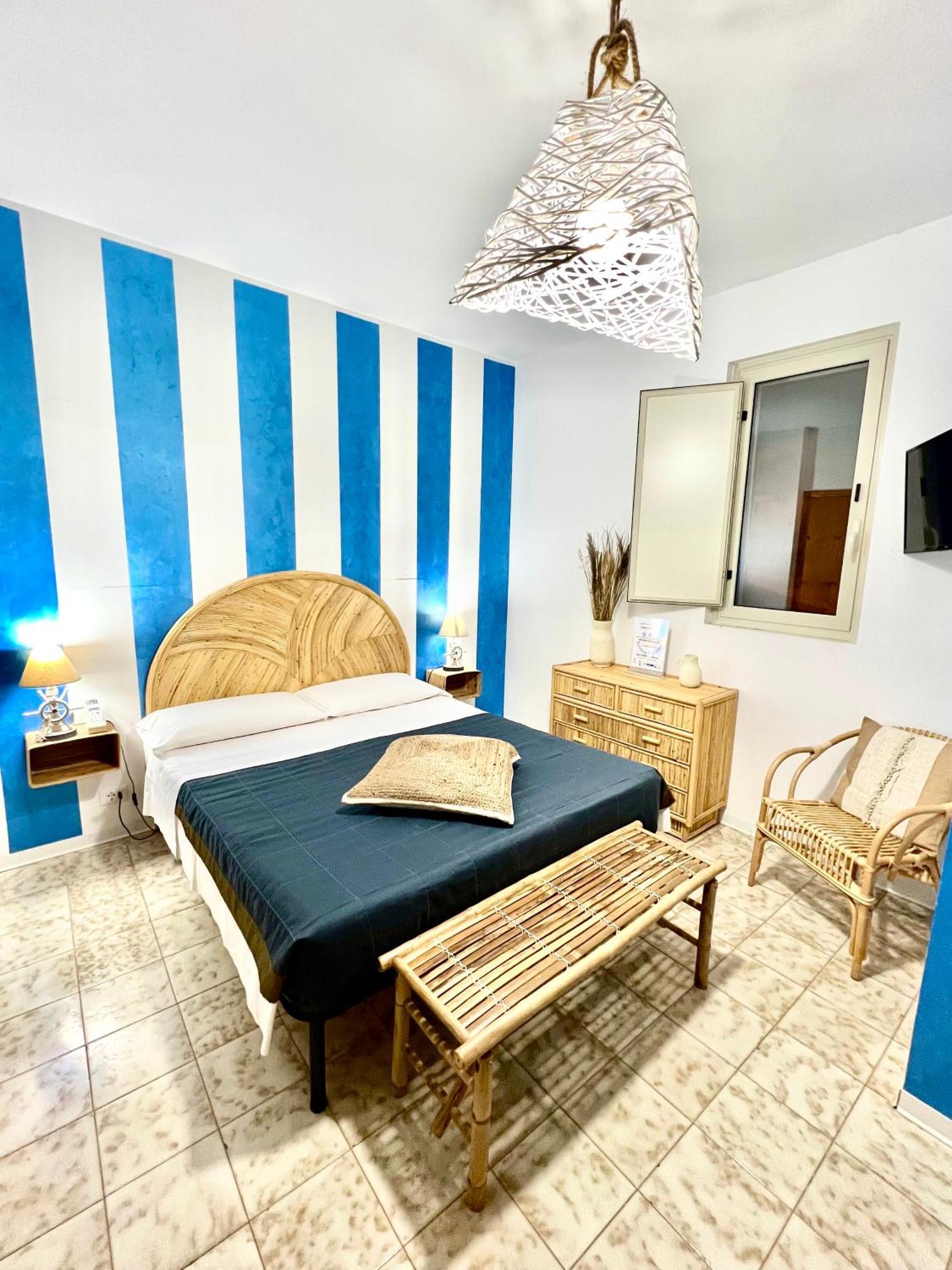 Terrazze Sul Mare Bed & Breakfast Pozzallo Luaran gambar