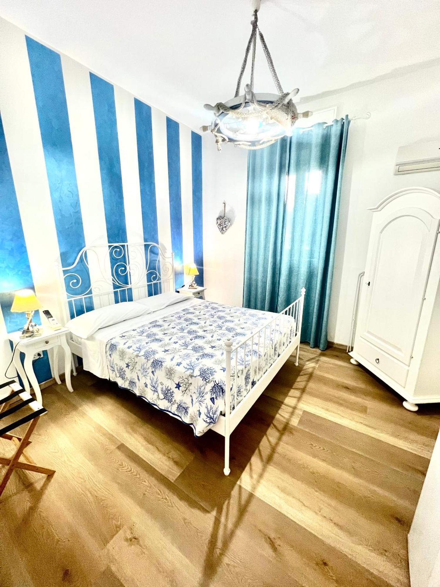Terrazze Sul Mare Bed & Breakfast Pozzallo Luaran gambar