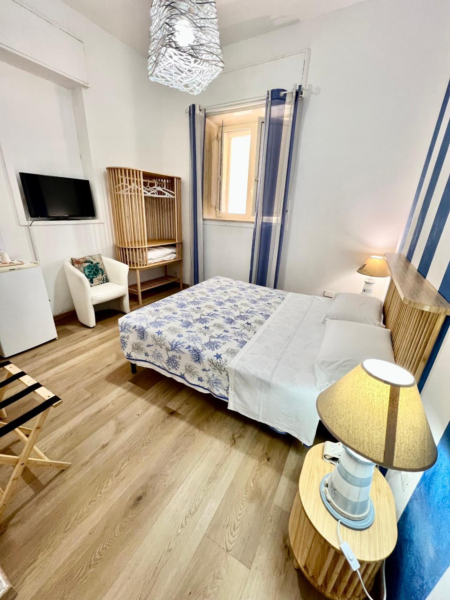 Terrazze Sul Mare Bed & Breakfast Pozzallo Luaran gambar