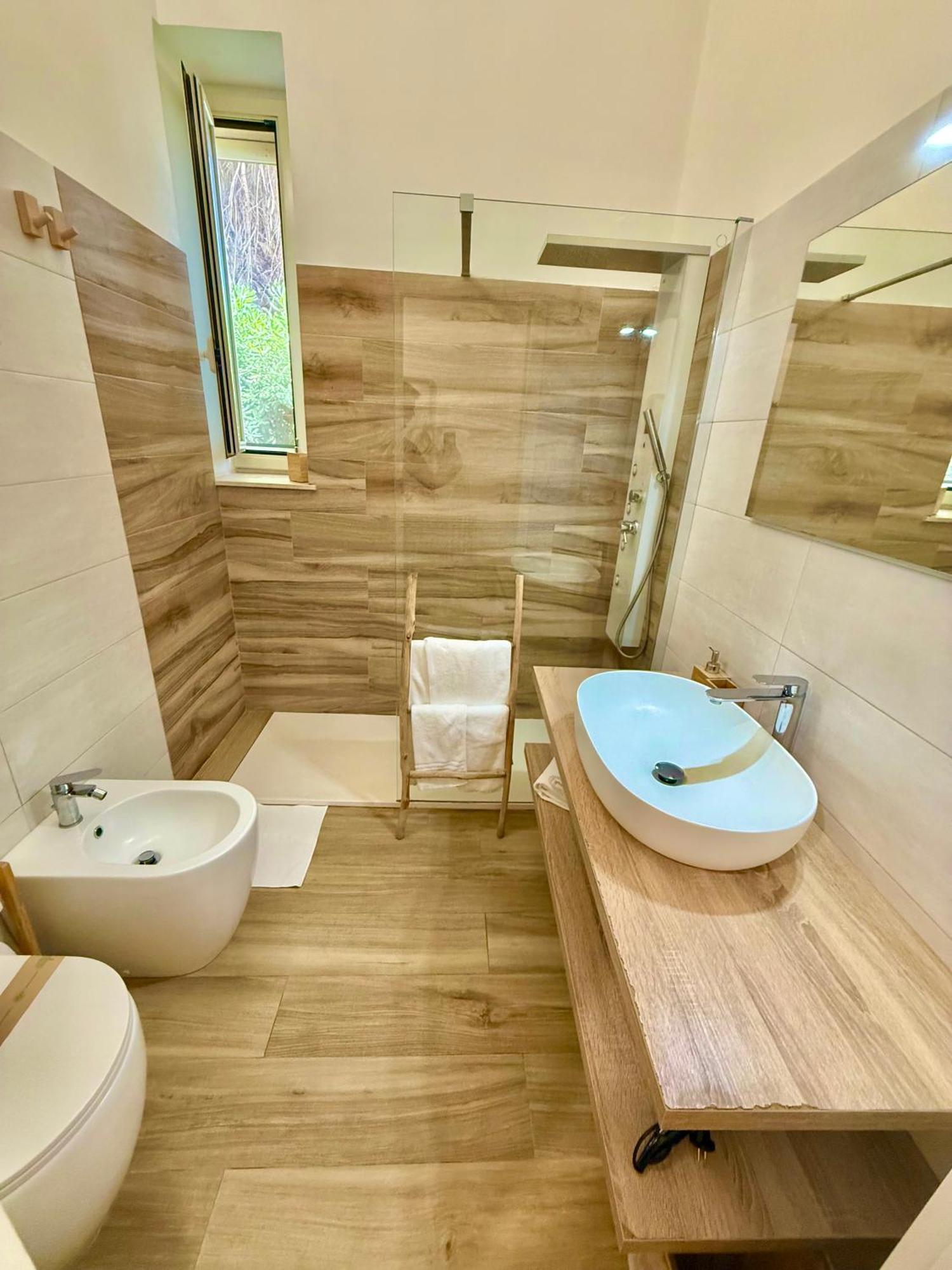 Terrazze Sul Mare Bed & Breakfast Pozzallo Luaran gambar