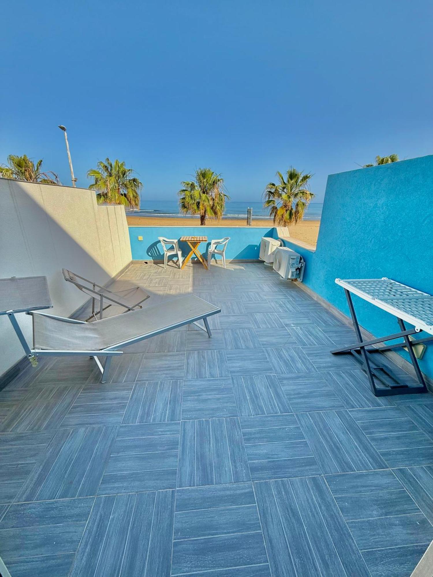 Terrazze Sul Mare Bed & Breakfast Pozzallo Luaran gambar