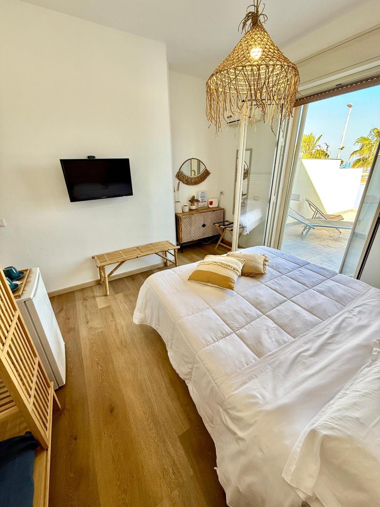 Terrazze Sul Mare Bed & Breakfast Pozzallo Luaran gambar
