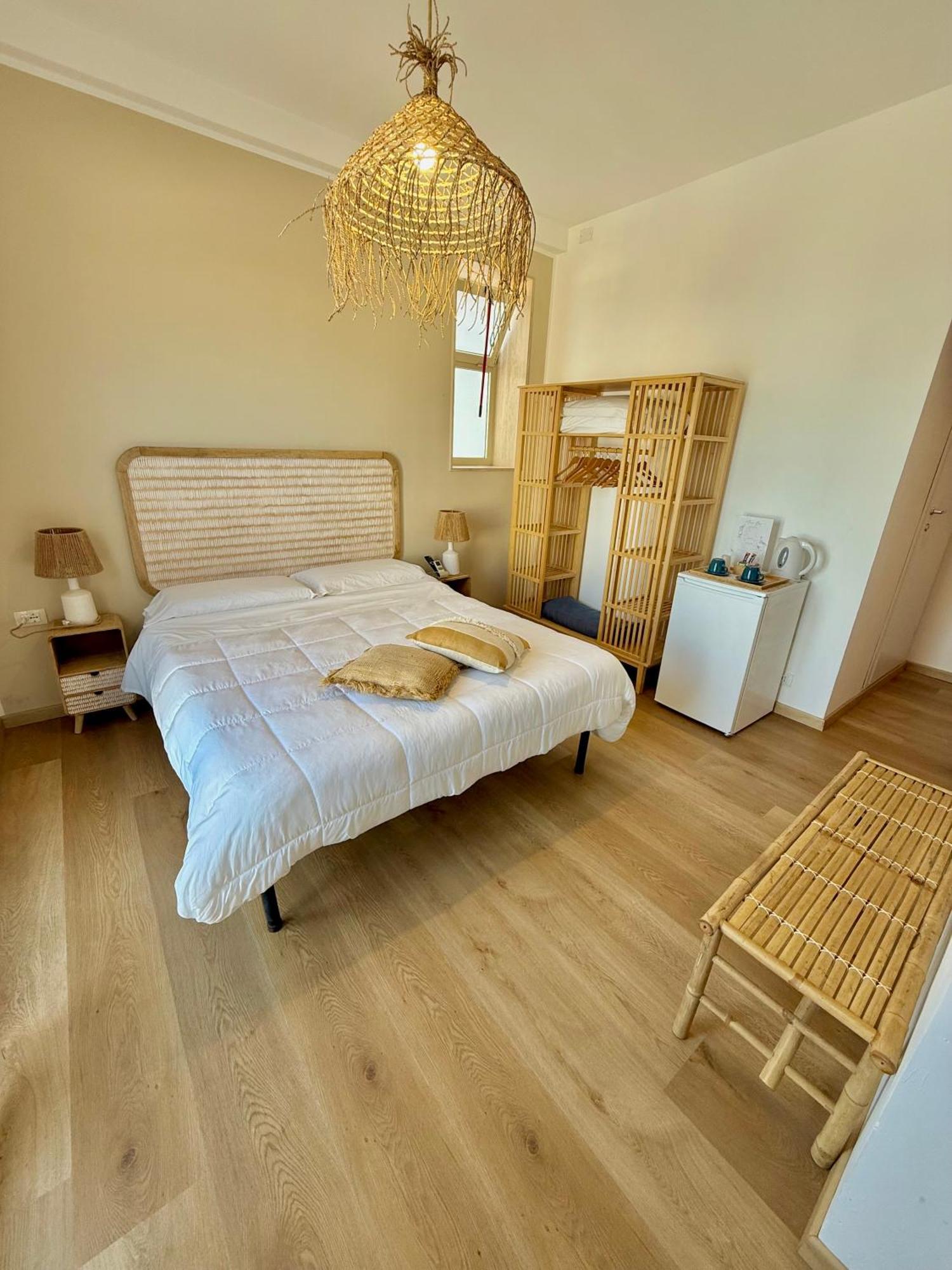 Terrazze Sul Mare Bed & Breakfast Pozzallo Luaran gambar