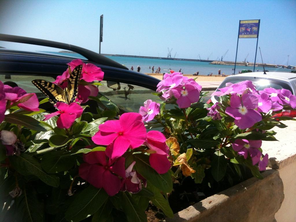 Terrazze Sul Mare Bed & Breakfast Pozzallo Luaran gambar